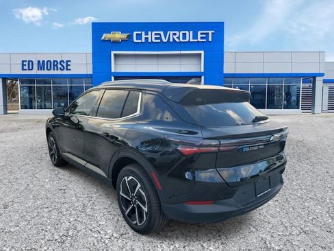 New 2026 Chevrolet Equinox EV LT image 2