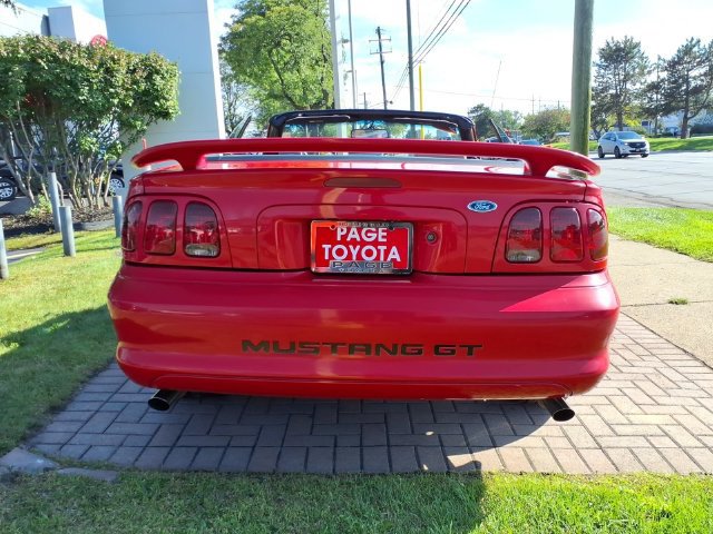 Used 1998 Ford Mustang GT RWD image 5
