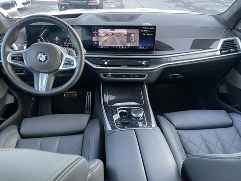 Certified 2026 BMW X7 xDrive40i image 11