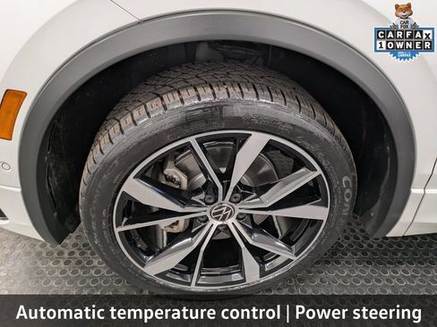 Used 2022 Volkswagen Tiguan SEL R-Line AWD/4WD image 9