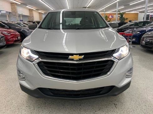 Used 2019 Chevrolet Equinox LS AWD/4WD image 3