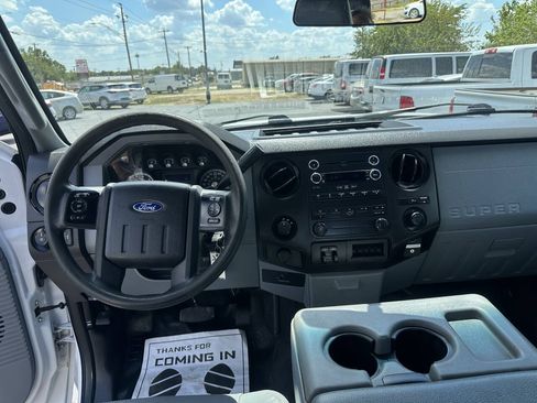 Used 2016 Ford F250 XL w/ XL Appearance Package AWD/4WD image 17