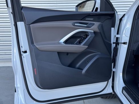 Used 2025 Audi Q5 Premium Plus w/ Premium Plus image 20