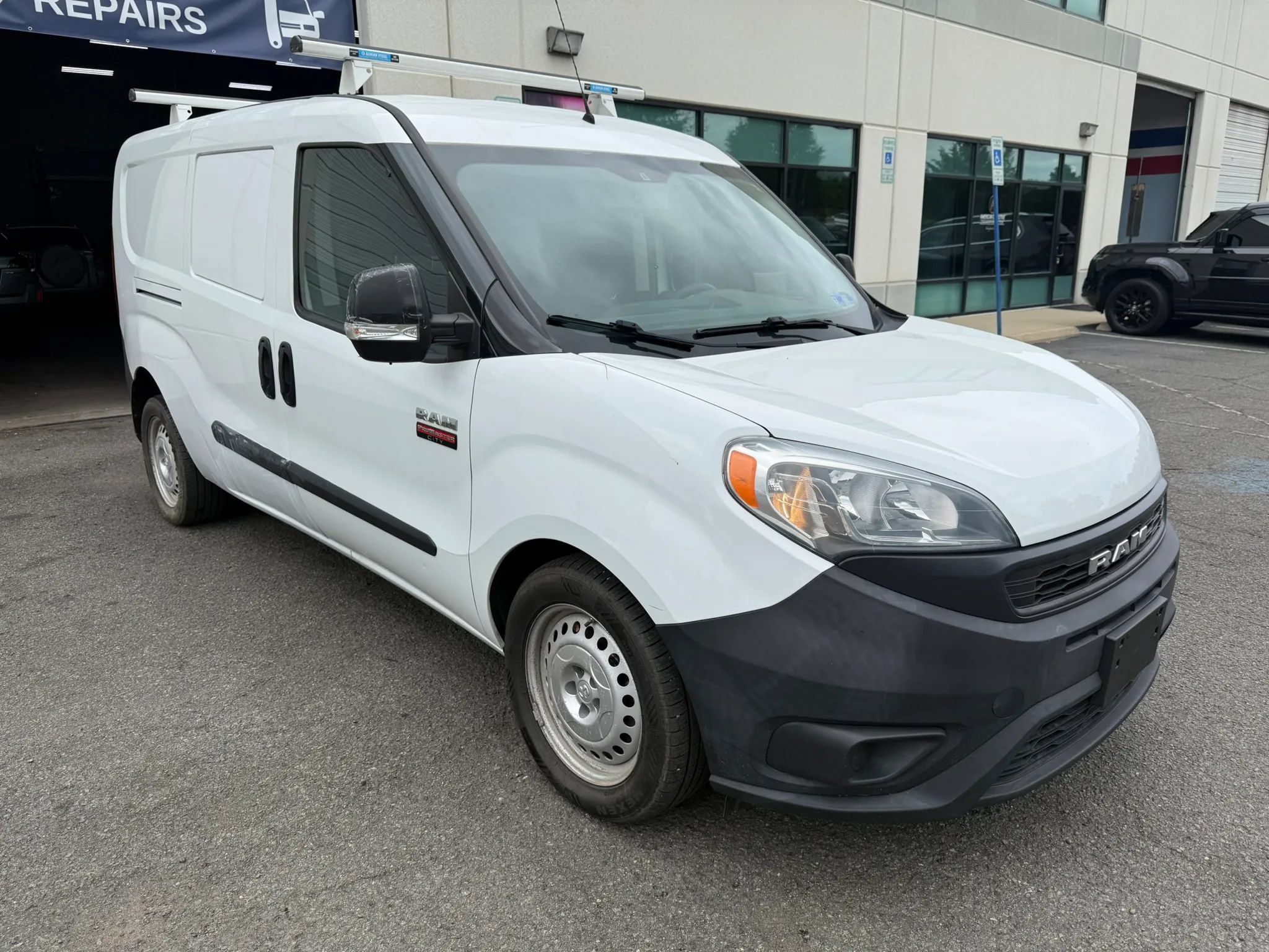 Used 2021 RAM ProMaster City Tradesman FWD image 8