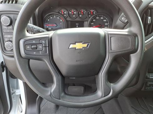 Used 2025 Chevrolet Silverado 2500 Custom image 18