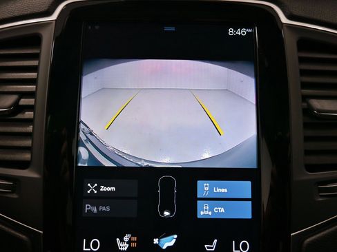 Used 2021 Volvo XC90 T5 Momentum w/ Climate Package AWD/4WD image 16