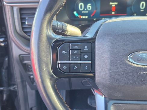 Used 2023 Ford Expedition Platinum image 32