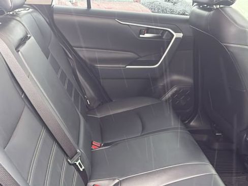 Certified 2020 Toyota RAV4 XLE Premium image 30