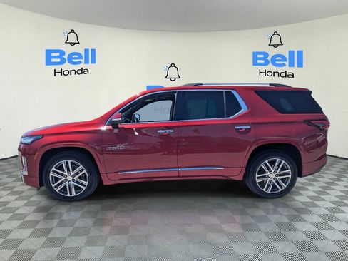 Used 2023 Chevrolet Traverse High Country AWD/4WD image 2