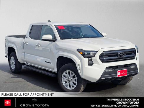 Used 2024 Toyota Tacoma SR5 RWD image 1