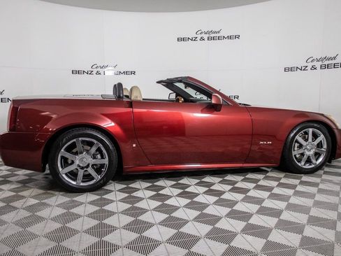 Used 2008 Cadillac XLR image 6