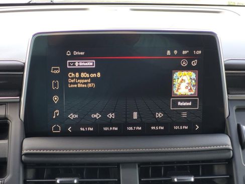 Used 2023 GMC Yukon AT4 w/ AT4 Premium Plus Package image 19