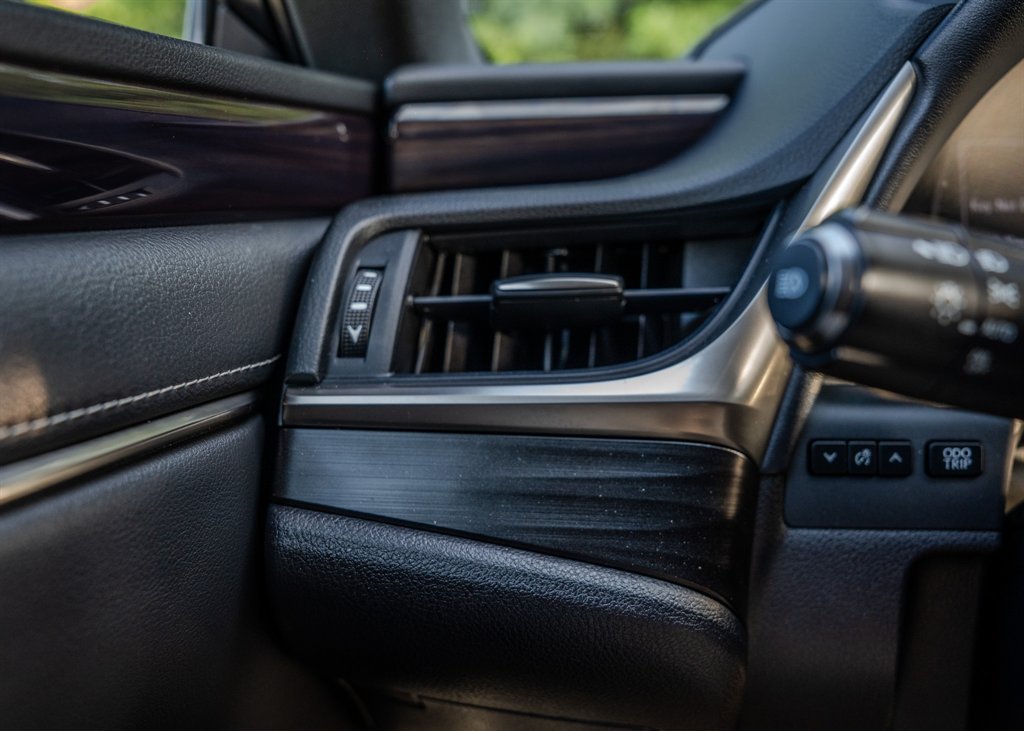 Used 2019 Lexus ES 350 w/ Premium Package FWD image 18
