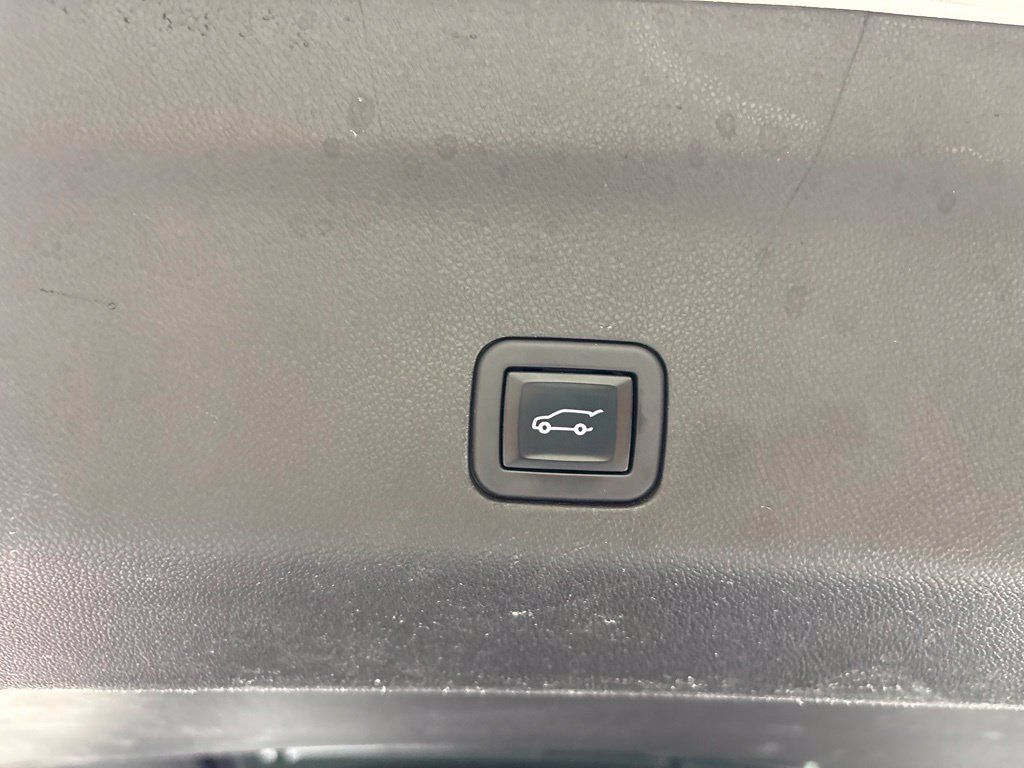 Used 2023 Chevrolet Suburban RST w/ Luxury Package RWD image 56