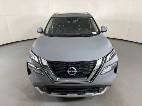 Used 2022 Nissan Rogue Platinum w/ Head-Up Display Package FWD image 3