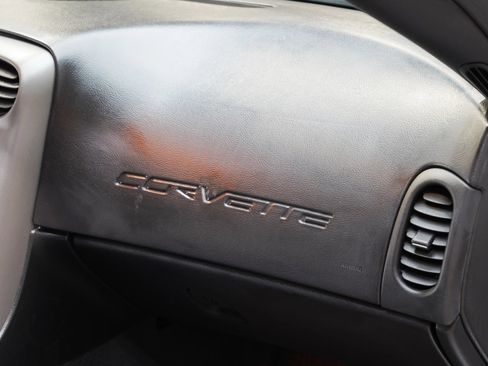 Used 2007 Chevrolet Corvette Coupe w/ Preferred Equipment Group RWD image 58
