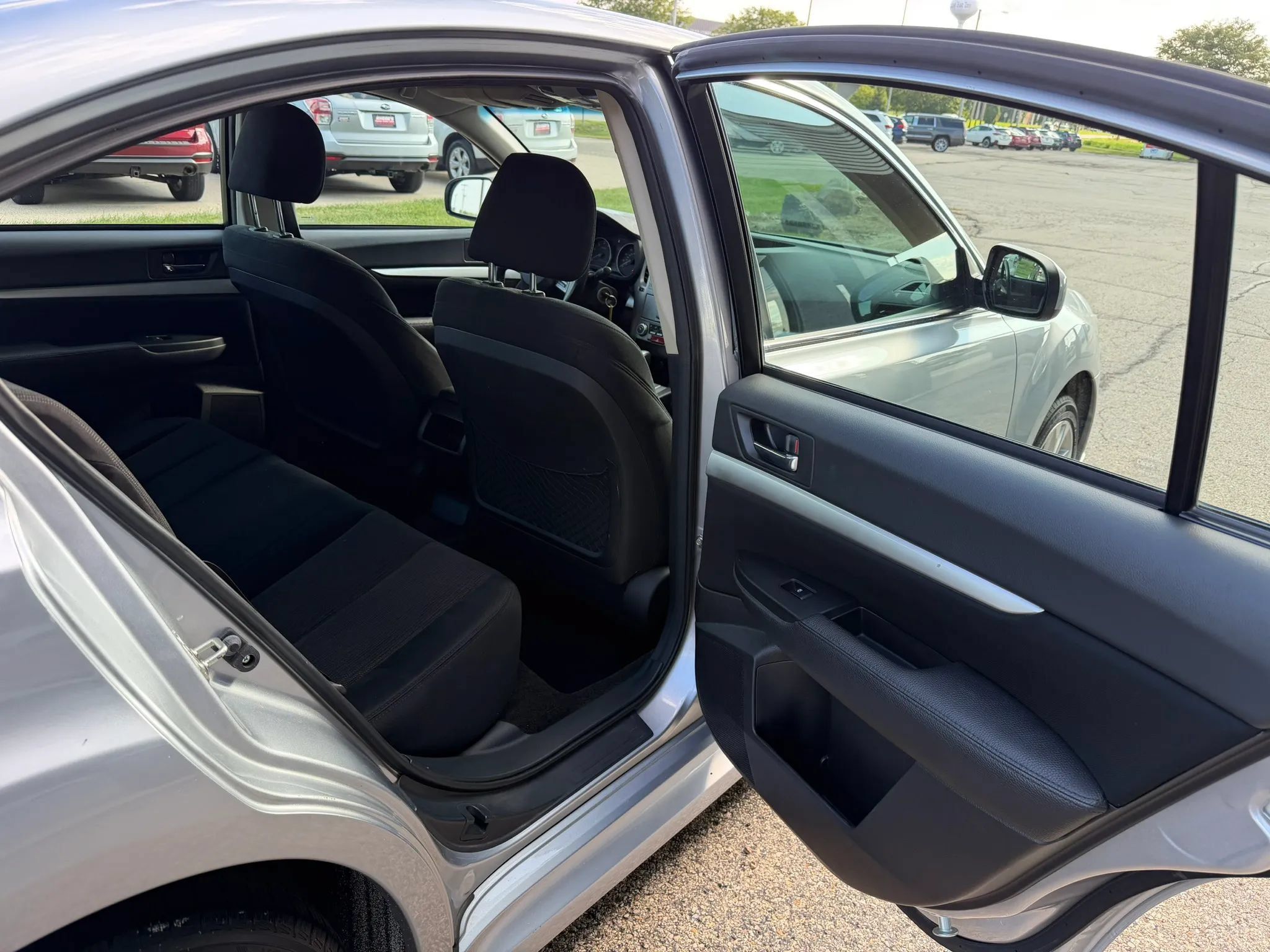 Used 2013 Subaru Legacy 2.5i Premium w/ All-Weather Pkg + Moonroof AWD/4WD image 12