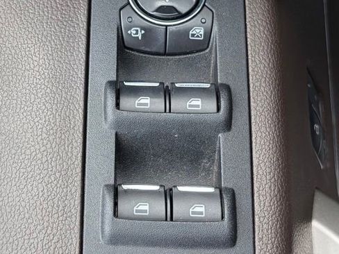 Used 2016 Ford F150 King Ranch w/ Equipment Group 601A Luxury AWD/4WD image 17