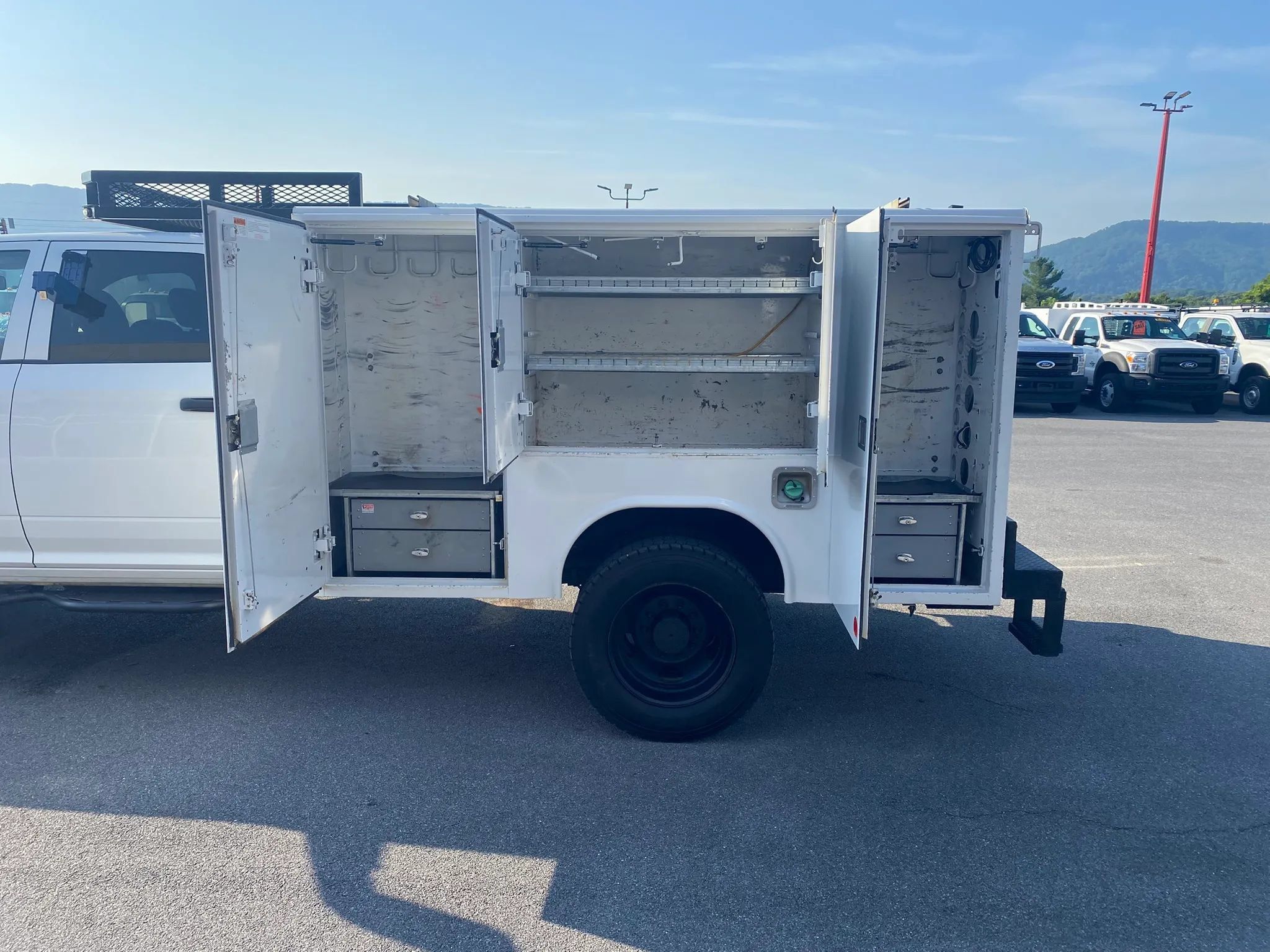 Used 2017 RAM 4500 Tradesman AWD/4WD image 33