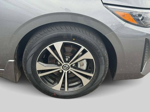 Used 2025 Nissan Sentra SV FWD image 8