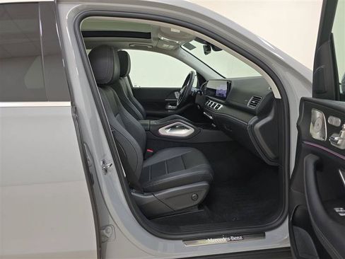 Used 2024 Mercedes-Benz GLE 450e 4MATIC w/ Driver Assistance Package image 8