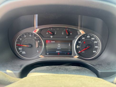 Certified 2023 GMC Acadia SLE w/ Driver Convenience Package image 14