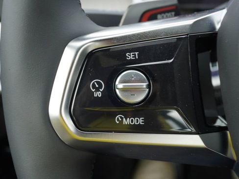 Used 2024 BMW i7 xDrive60 AWD/4WD image 10