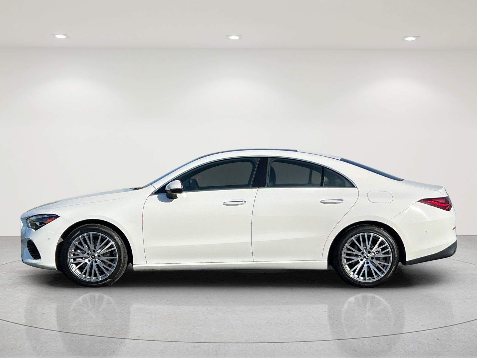 Certified 2025 Mercedes-Benz CLA 250 image 2