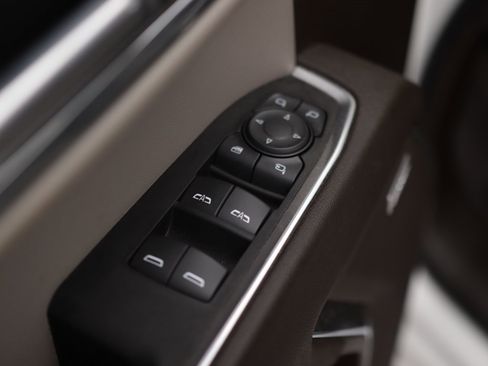 Used 2024 Chevrolet Silverado 1500 LTZ image 26