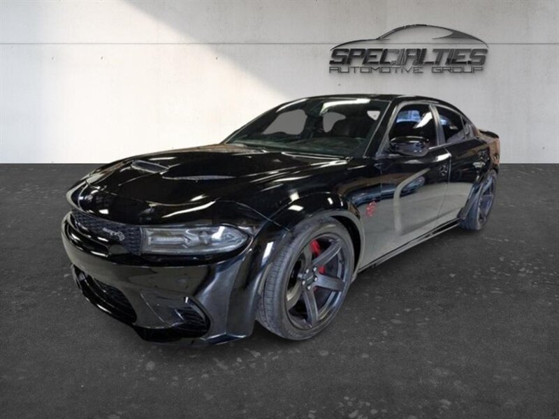 Used 2018 Dodge Charger SRT Hellcat w/ Harman/Kardon Audio Group RWD image 5