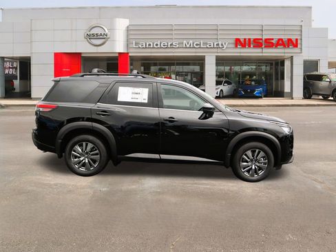 New 2025 Nissan Pathfinder SV w/ Black Appearance Package image 2