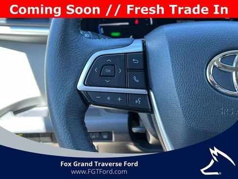 Used 2023 Toyota Sienna XLE FWD image 20