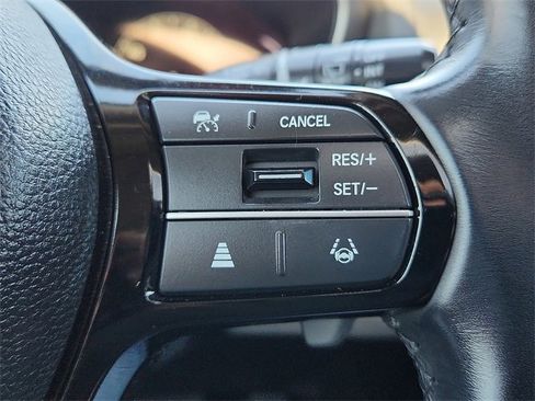 Used 2023 Honda Pilot Touring image 17