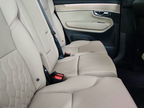Used 2026 Volvo XC90 B6 Plus w/ Protection Package AWD/4WD image 36