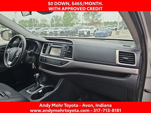 Used 2019 Toyota Highlander LE FWD image 33
