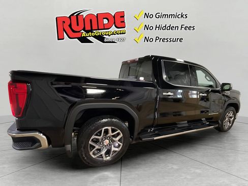 Used 2022 GMC Sierra 1500 SLT w/ SLT Premium Plus Package AWD/4WD image 6