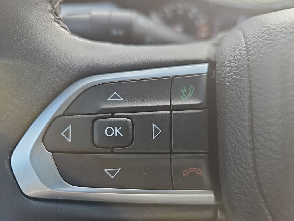 Certified 2023 Jeep Compass Limited AWD/4WD image 18