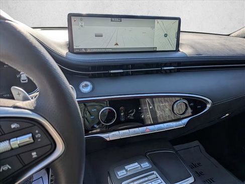 Used 2024 Genesis GV70 3.5T Sport w/ Sport Advanced Package image 14