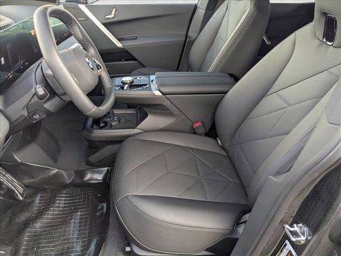 New 2026 BMW iX xDrive60 w/ Premium Package image 4