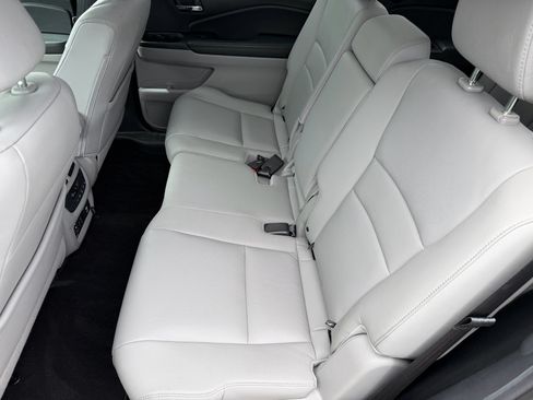 Used 2017 Honda Pilot Touring image 26