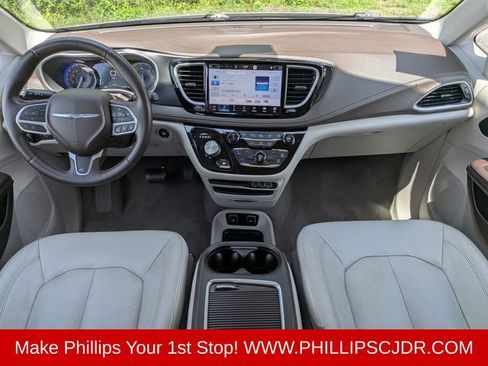 Certified 2021 Chrysler Pacifica Touring-L w/ Premium & Safety Sphere Group FWD image 14