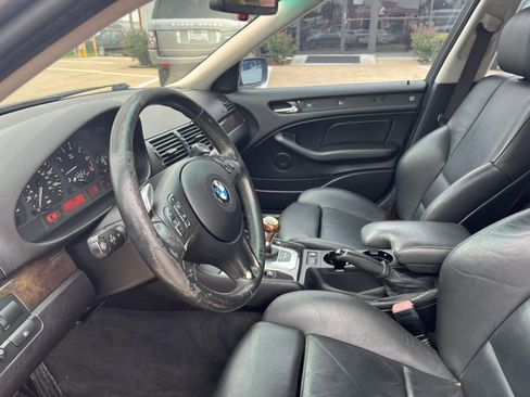 Used 2004 BMW 325i Sedan RWD image 19