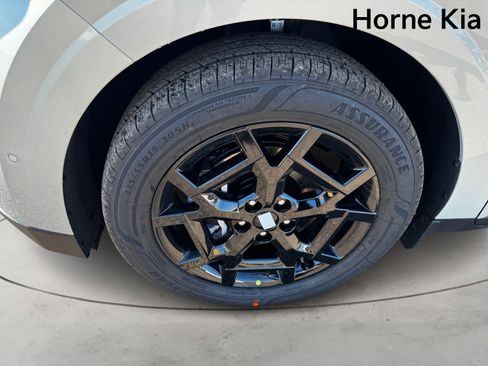 New 2026 Kia Carnival SX Prestige image 7