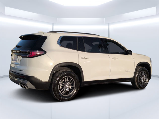 Used 2025 GMC Acadia Elevation FWD image 3