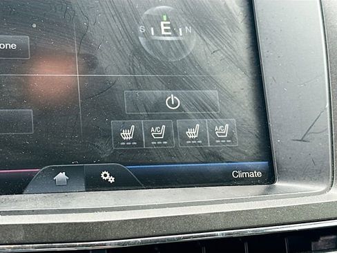 Used 2015 Lincoln MKT FWD image 19