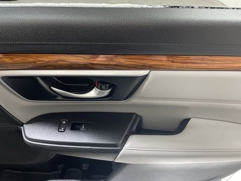 Used 2020 Honda CR-V Touring image 16