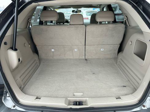 Used 2009 Ford Edge SEL image 17