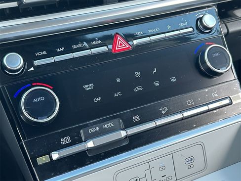 New 2026 Hyundai Santa Fe SE image 26