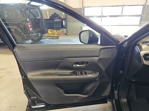 New 2026 Nissan Kicks SV image 10