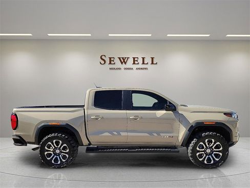 Used 2023 GMC Canyon AT4 w/ AT4 Premium Package image 6